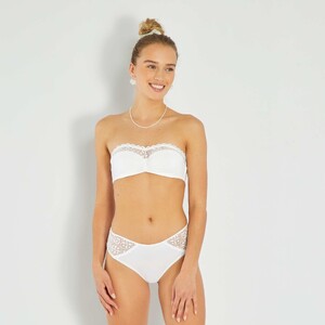 shorty-micro-et-dentelle-blanc-yc215_11_zc3.thumb.jpg.d2981139072c97e8ef7bd4e54e3db356.jpg
