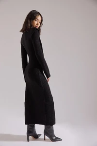 shoulder_detail_knitted_midi_dress-1788-000006-000253774.thumb.webp.f658985658fcec955046b66a16436dde.webp