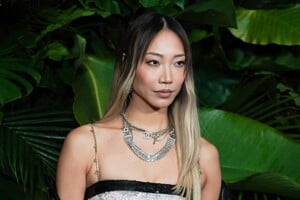 soo-joo-park-at-chanel-and-charles-finch-pre-oscar-awards-dinner-in-beverly-hills-03-26-2022-2.jpg