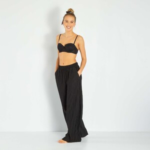 soutien-gorge-bandeau-padde-noir-yc179_2_zc6.thumb.jpg.7da0e92b9da9f6ae1264c75414734f2b.jpg