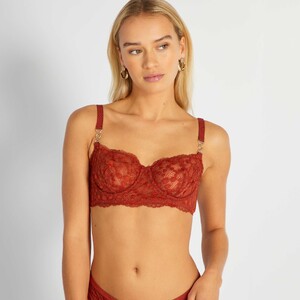 soutien-gorge-corbeille-en-dentelle-rouge-aet28_1_zc3.thumb.jpg.f9eb4508fbb1c232c6fd08a79113a17d.jpg