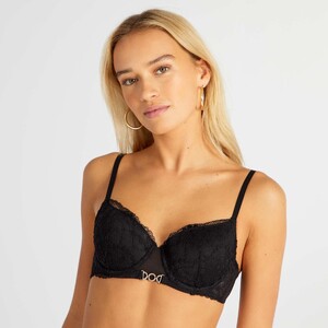 soutien-gorge-dentelle-corbeille-plongeant-noir-aet29_2_zc2.thumb.jpg.aff4e114d7c7b2850862d8abc8994c11.jpg