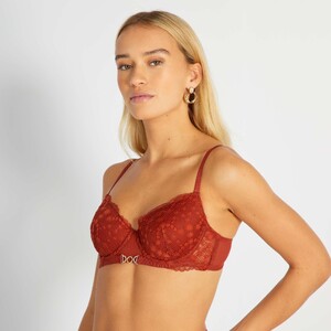 soutien-gorge-dentelle-corbeille-plongeant-rouge-aet29_1_zc1.thumb.jpg.d043c0af63a9efbda280bcb247301567.jpg