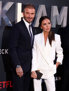 victoria-and-david-beckham-at-netflix-beckham-uk-premiere-in-london-10-03-2023-3.jpg