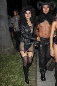 victoria-justice-and-madison-reed-arrives-at-casamigos-halloween-party-in-los-angeles-10-27-2023-8.jpg