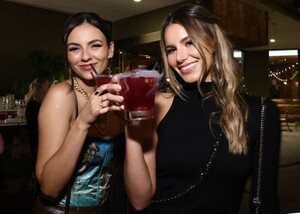 victoria-justice-at-rachel-zoe-and-jennifer-mmeyer-fall-gathering-in-west-hollywood-10-03-2023-0.thumb.jpg.30951d1e500bde1e349b2fbf76c367b1.jpg