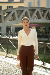 vintage-silk-blouse-with-ruffled-hem-and-sleeves_470114a2-f0a3-4d3b-be47-e7305c9ab1f6.jpg