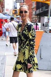 whitney-port-out-for-lunch-at-lure-fishbar-in-new-york-09-11-2023-0.jpg