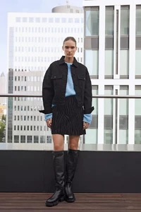 x12_212_CI_KEYLOOK3_FW_LOOKBOOK22_017.jpg.pagespeed_ic.Goh_Eqmq_9.thumb.webp.5d71916ae4155661a6c52af79a36ec2e.webp