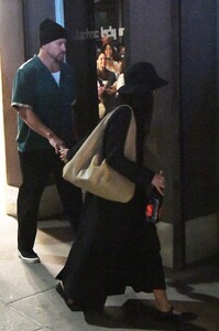 zoe-kravitz-and-channing-tatum-arrives-at-taylor-swift-s-electric-lady-studios-party-05-16-2023-2.jpg
