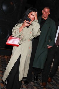 zoe-kravitz-and-channing-tatum-on-a-date-night-in-paris-09-29-2023-5.jpg