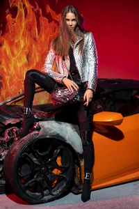 00026-philipp-plein-milan-prefall-19.thumb.webp.bbf090354f96aacf291c717d1c1bb4af.webp