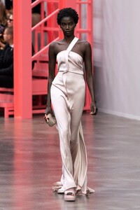 00061-fendi-spring-2023-ready-to-wear-credit-gorunway.thumb.jpg.911448fdc4a777ee1129c32037c46d49.jpg