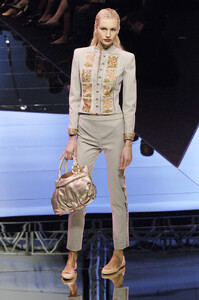 105526338_valentino-ss091.thumb.jpg.0853134f27b07227358a9e3cb40a3ef4.jpg