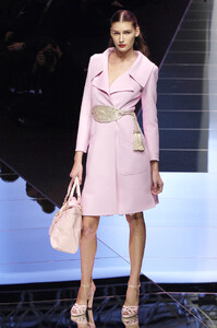 105526352_valentino-ss099.thumb.jpg.fb296d1fafc25f3501182bb24b0d62e7.jpg