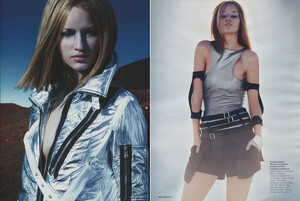 2003-3-Vogue-Russia-LV-4a.jpg
