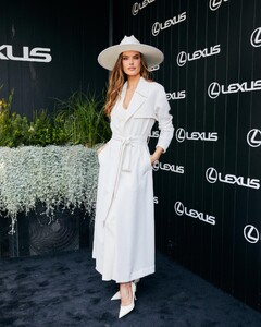 [2023.11.04] alessandraambrosio_398985798_18398171470000670_4281145706227013824_n.jpg