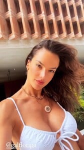 2023_11.21alessandraambrosio_3241295150516338949.thumb.jpg.ace6d430ffc786b1bbcf41a7c75ab5dc.jpg