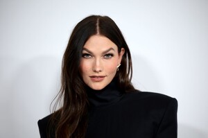 396702935_karlie4-3.jpg