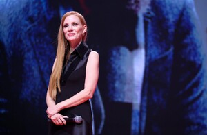 402034685_jessica-chastain-marrakech-day-4-10.jpg