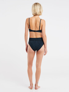 7613431_290_model_back-full_01.jpeg