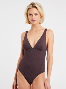 7614131_271_model_front-half_01.jpeg