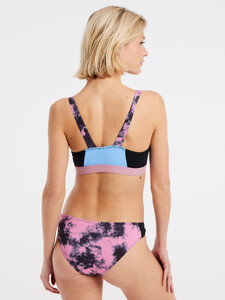 7618531_290_model_back-half_01.jpeg