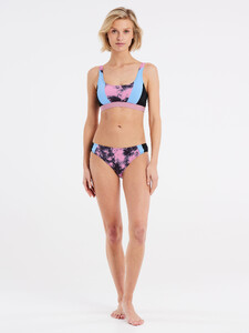 7618531_290_model_front-full_01.jpeg