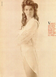 84547_SZ_1992_04_Vogue_Paris_004_122_1107lo.thumb.jpg.42d81ac47cf16a4c233cbc6203ae2d01.jpg