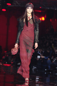 Christian-Dior-Fall-2006-6afetsotw-TPx.jpg