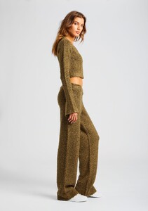 Ecommerce_Crop-23-09-28_BoraCardigan_ReedCardigan_SunniPant_Fort_Greene_1100_ECOMM.jpg