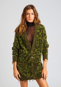 Ecommerce_Crop-23-09-28_KashSweater_Fort_Greene_Leopard_683_ECOMM_538b72f2-5cd7-4ffb-8d29-8d4c96865956.jpg