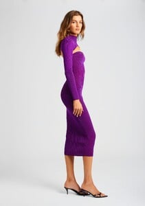 Ecommerce_Crop-23-09-28_RosalinaSet_Royal_Purple_1468_ECOMM.jpg