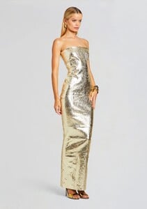 Ecommerce_Crop-23-10-18_LAVONNEDRESS_GOLD__0200_ECOMM.jpg