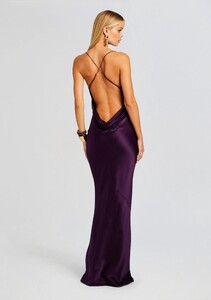 Ecommerce_Crop-23-10-18_MASSIMODRESS_EGGPLANT__1029_ECOMM.jpg