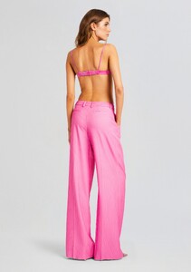 Ecommerce_Crop-23-10-24_NATASHABLAZER_MESSIPANT_PINKWHITESTRIPE_MONETBRA_MALIBUPINK__2737_ECOMM.jpg