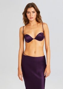 Ecommerce_Crop-23-10-24_PIPERSWEATER_EGGPLANT_PIPERBRA_EGGPLANT_MARGOTJEAN_MIDNIGHTTERRY__0409_ECOMM.jpg