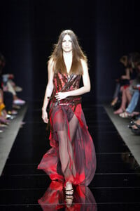 ElieSaab2002HauteCouture25.thumb.jpg.4e5af4b3dbae137490f07834036df292.jpg