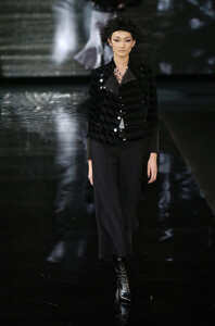 Giorgio-Armani-Fall-2004-K9g-VWe-WCqo-Nx.jpg