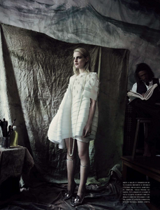 Guinevere_07.thumb.png.960c28a55c6a667f5d2014e56dac7541.png