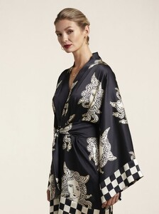Kimono+Black+Medusa+3.jpg