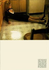 Klein_Vogue_Italia_October_2005_17.thumb.png.a1da96d3dbf792fc4f1cf6d42ecac6c3.png