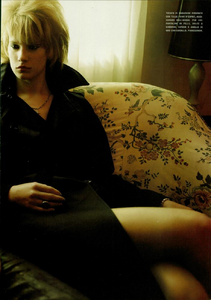 Klein_Vogue_Italia_October_2005_20.thumb.png.0dcada1243536a75a8abc8bb111a44c3.png