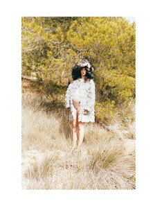 Mariacarla-Boscono-Flair-October-2012-6.thumb.jpg.56a805a99021cd2f59d8f97b0d33bad9.jpg