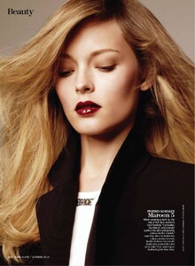 Marie Claire US (October 2010) - True Colors - 003.jpg