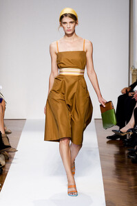 Mila-Schon-Spring-2012-XOHNKQE0q-Kqx.thumb.jpg.6a3de0db869f184defb6def42b612802.jpg