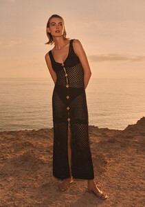RE24-EVARAE-MARA-BLACK-1.jpg