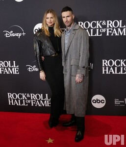 ROCK-ROLL-HOF (3).jpg