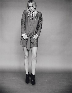 SS_26_FASHION_44.thumb.jpg.c6e73b9b7b8bf5c270e85f1d877f4af2.jpg