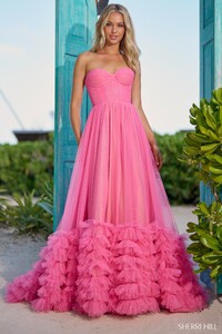 Sherri-Hill-56040-bright-pink-53295.thumb.jpg.f19e6f84d355cf2473148a29090da758.jpg